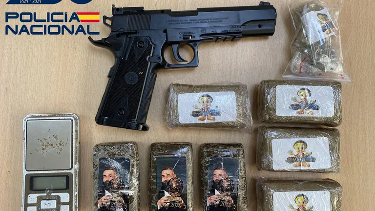 DESMANTELADO EN FERROL UN PUNTO DE DROGA QUE SURTÍA PRESUNTAMENTE A ESTUDIANTES DE FP