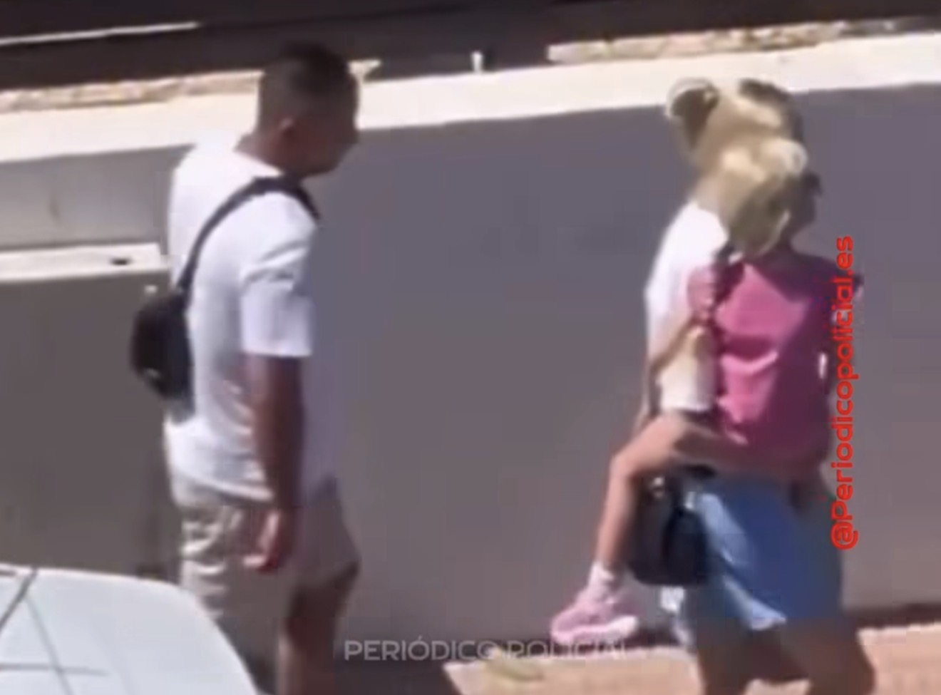 Un vídeo grabado a plena luz del día