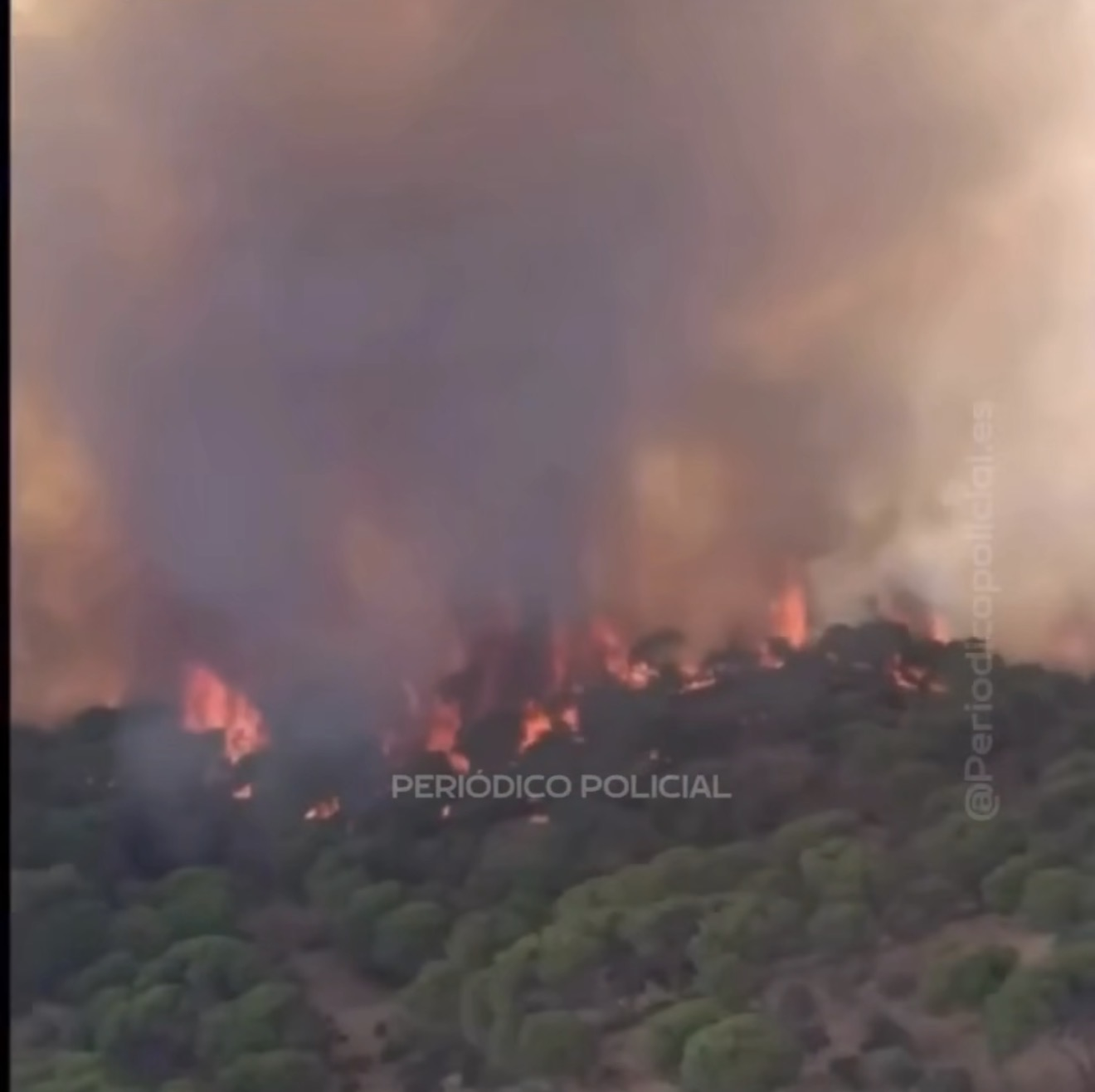 Continúan los trabajos para contener el incendio…