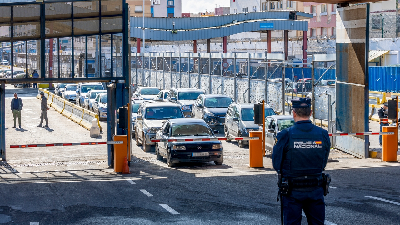 Diez personas buscadas por la Justicia son localizadas en la frontera de Melilla durante un dispositivo especial de control