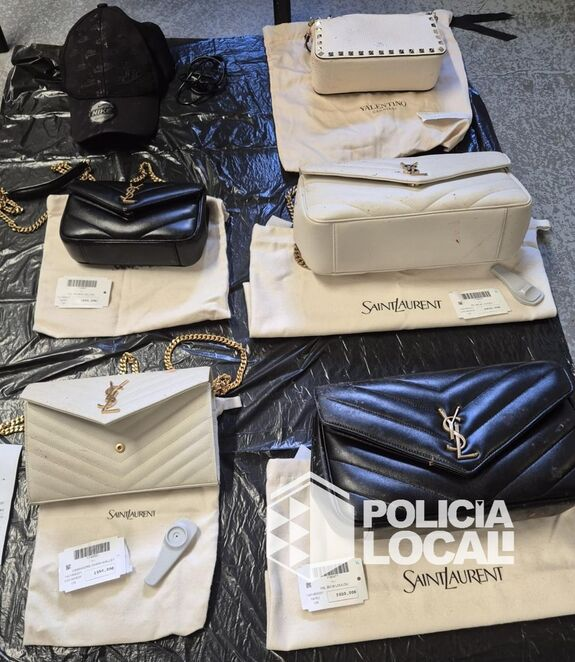 La Policía Local recupera cinco bolsos de lujo valorados en casi 10.000 euros tras un robo en Santa Cruz de Tenerife