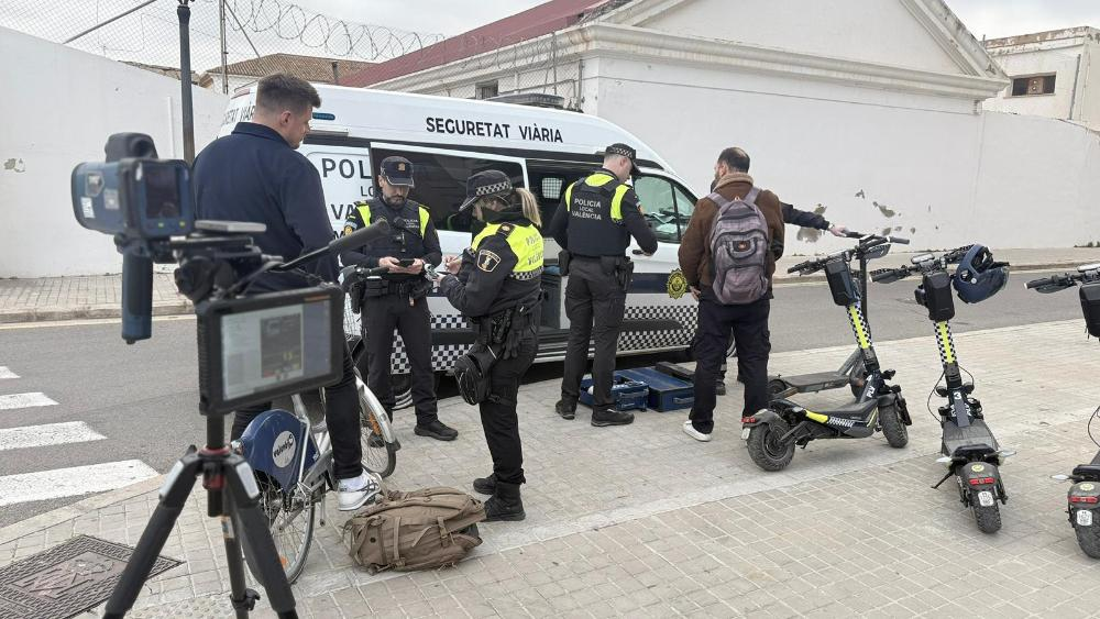 La Policía Local intensificará los controles para verificar la inscripción de patinetes y vehículos de movilidad personal