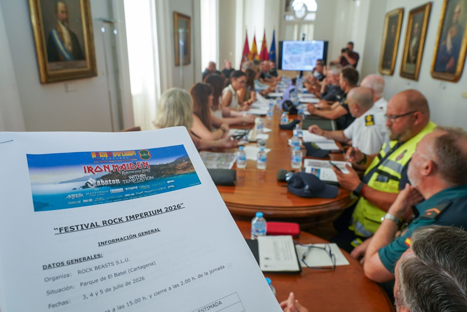 Patrullas mixtas de Policía Nacional, Guardia Civil y Policía Local velarán por la seguridad del Rock Imperium en Cartagena