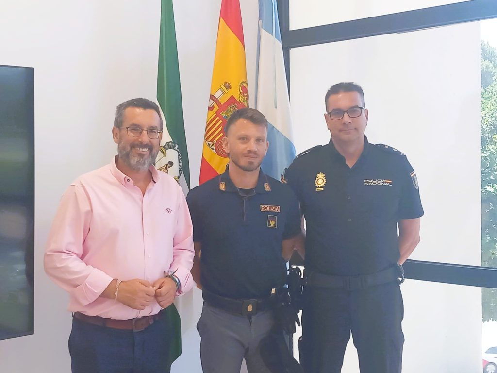 Un policía italiano se incorpora temporalmente al servicio en La Línea dentro del proyecto Comisarías Europeas