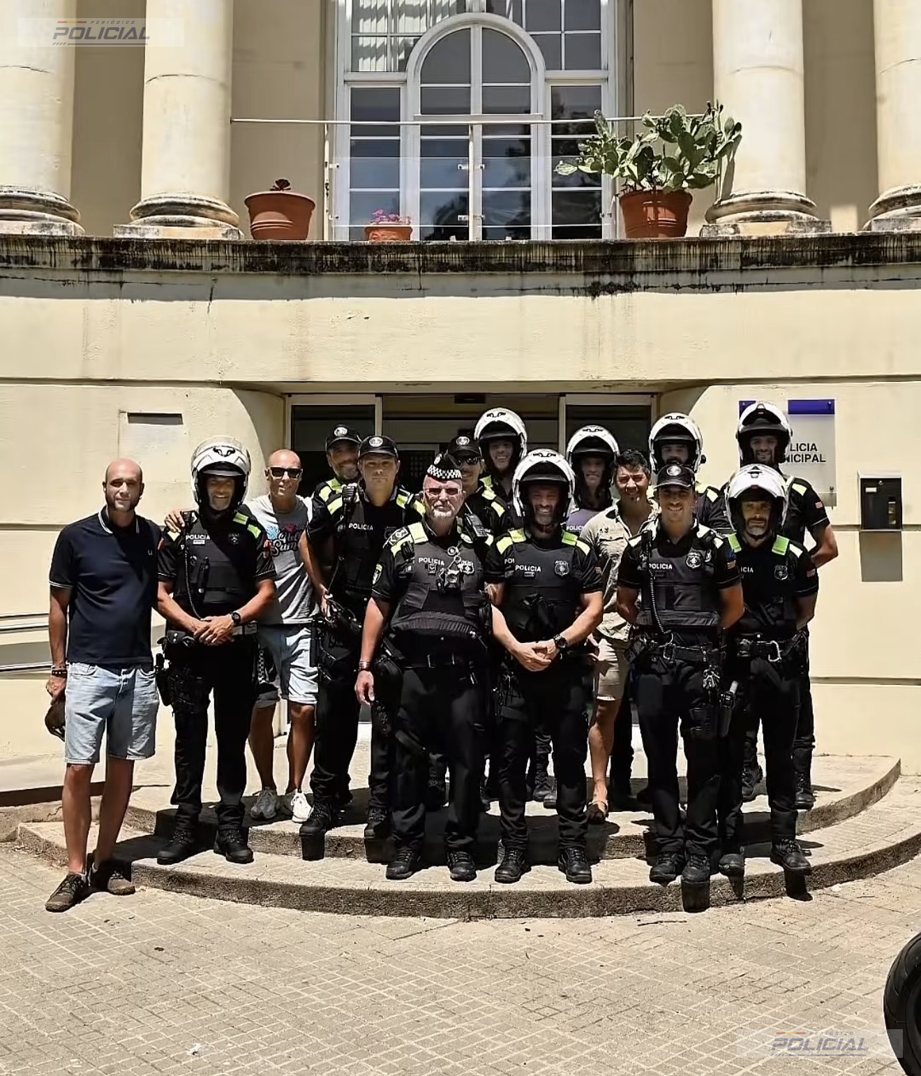 Tras 35 años de servicio, el cabo motorista Manu Plazas se despide de la Policía Municipal de Girona