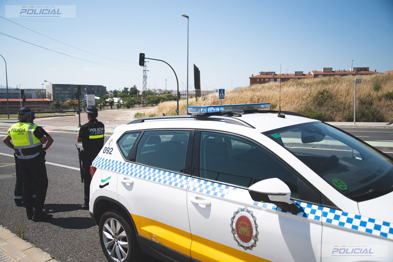 La Policía Local intervino en 16 incidentes de tráfico durante la última semana y tramitó un delito por conducir bajo los efectos del alcohol