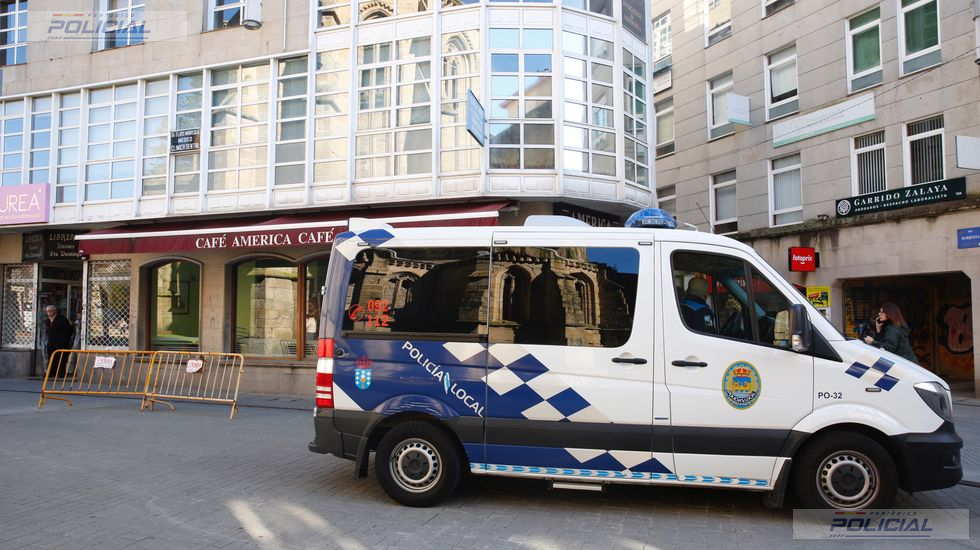 Detenido en Pontevedra tras agredir a un policía local y bloquear el paso del vehículo patrulla