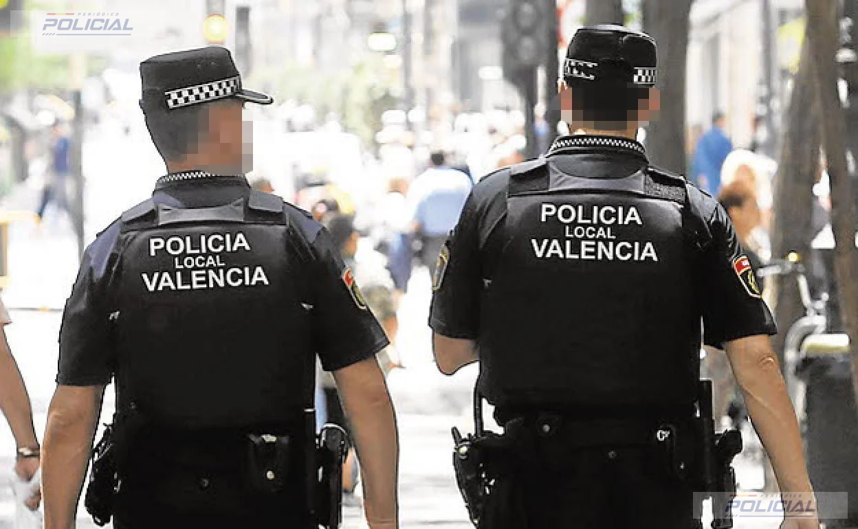 Dos detenidos en Valencia tras atacar con adoquines a agentes de la Policía Local durante la celebración del Mundial