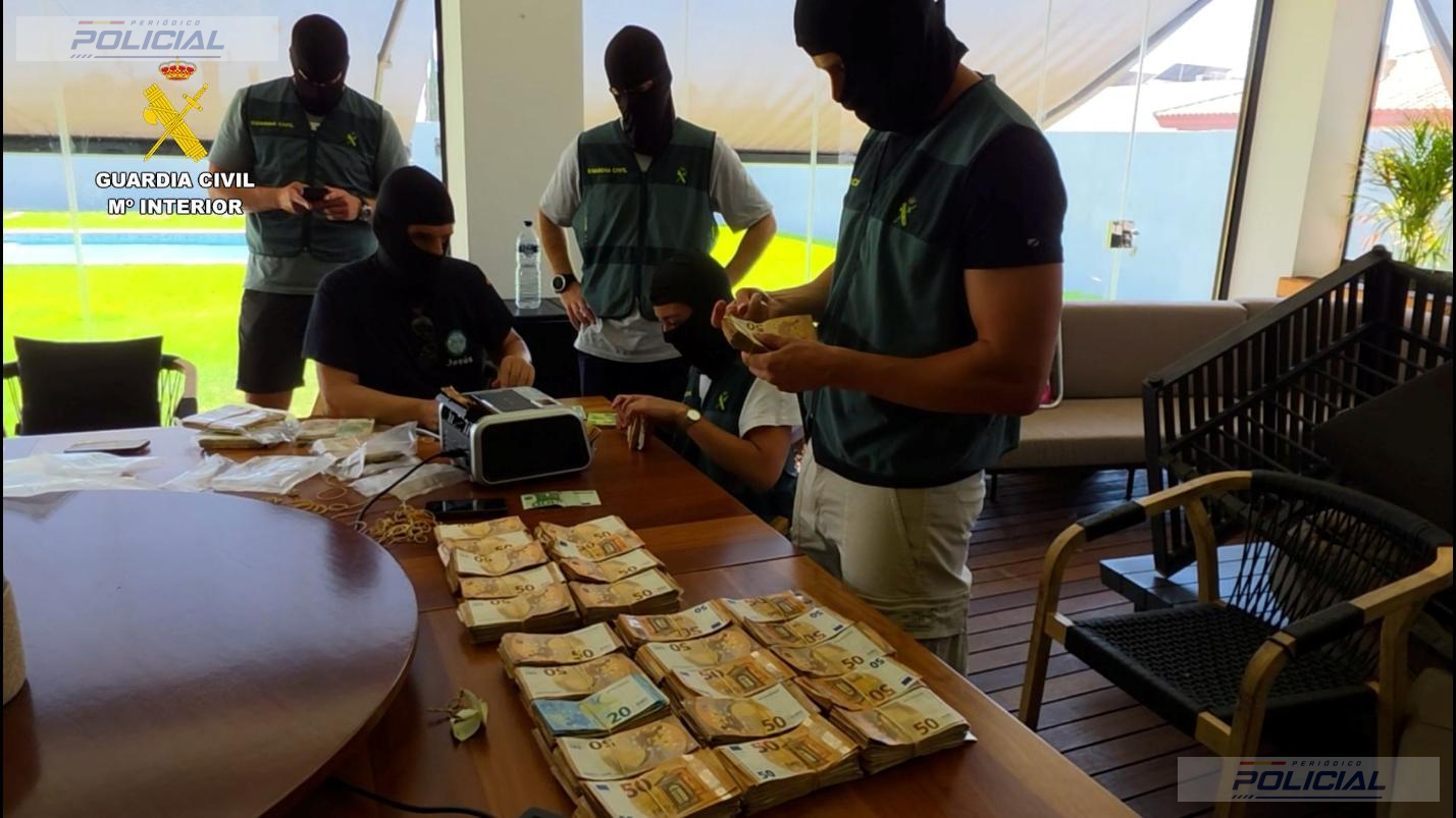 La Guardia Civil desarticula una red que blanqueaba dinero del narcotráfico