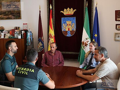 Una agente de la Policía alemana se incorpora en Chiclana para reforzar la atención a los turistas durante el verano