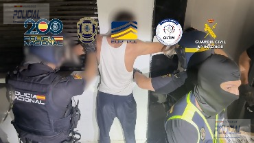 Policía Nacional y Guardia Civil desarticulan una de las mayores redes de tráfico marítimo de personas del Mediterráneo