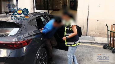 La Policía Nacional detiene en Cartagena a un fugitivo reclamado por Estados Unidos por un homicidio cometido en 1983