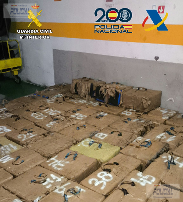 Intervenidas más de 1,6 toneladas de cocaína y detenidas 26 personas en una macrooperación contra el narcotráfico en Galicia