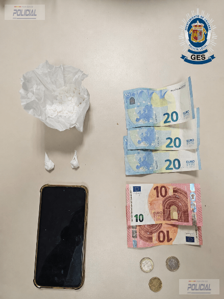 La Policía Local de Cáceres detiene a un hombre tras intervenirle cerca de 28 gramos de cocaína