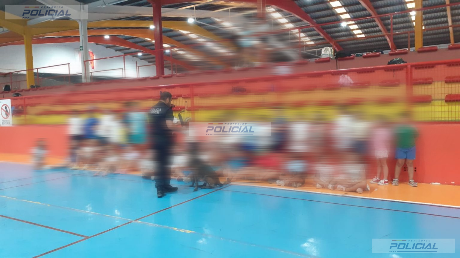 La Unidad Canina de la Policía Local de Ronda acerca su trabajo a los más pequeños en las Colonias Deportivas de Verano