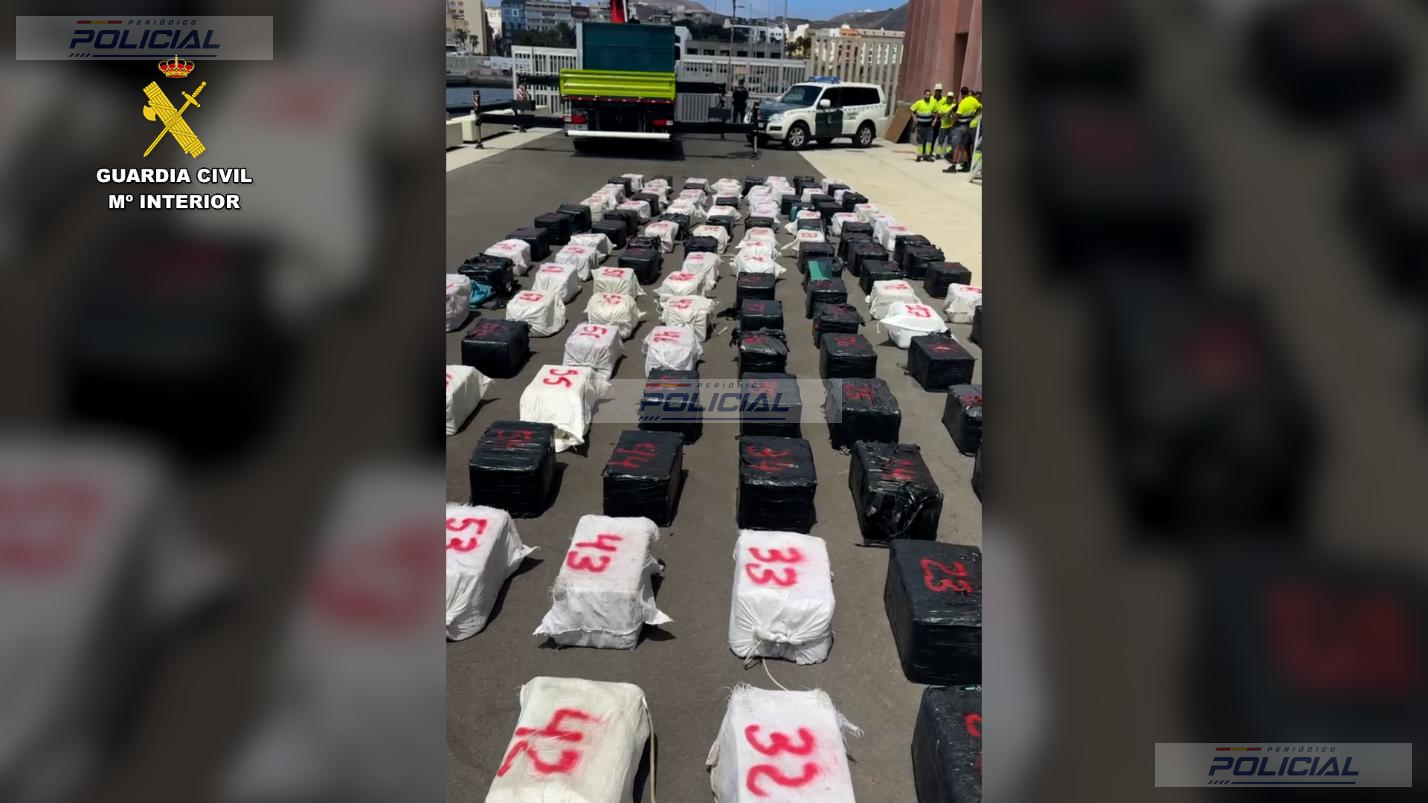 La Guardia Civil intercepta una narcolancha con más de tres toneladas de cocaína al sur de Gran Canaria