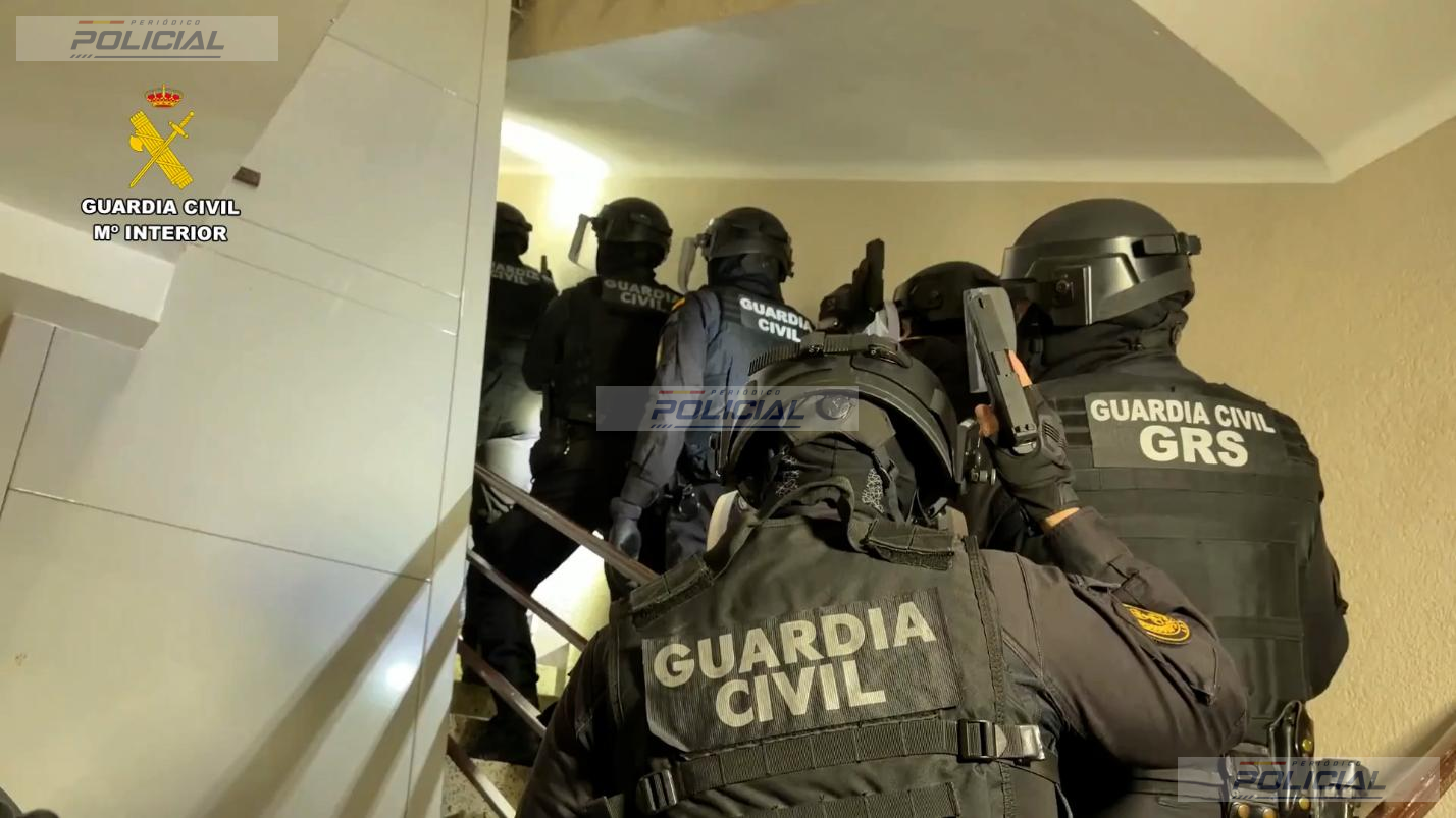 Macrooperación contra una red de ciberestafas que habría defraudado más de un millón de euros suplantando a entidades bancarias