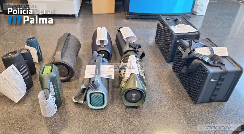 La Policía Local de Palma levanta 24 actas y decomisa 18 altavoces en un dispositivo contra el incivismo en Playa de Palma