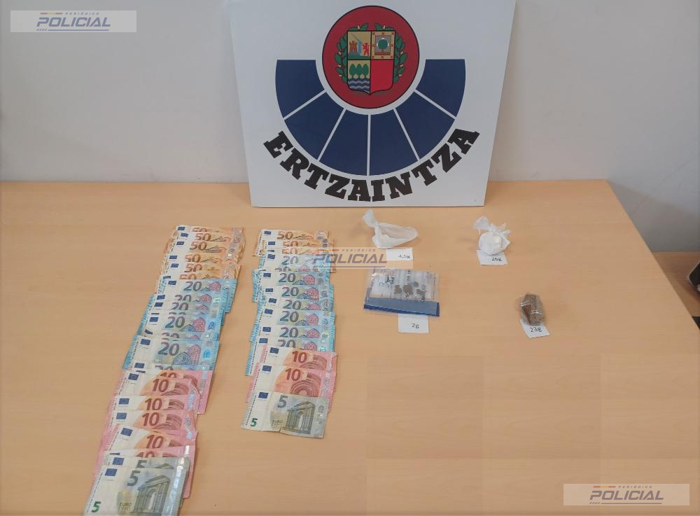 Detenido el responsable de un bar de Portugalete tras intervenirle cocaína, hachís y 900 euros