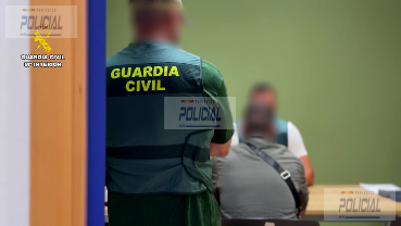 Dos detenidos por retener durante horas y agredir a un hombre para robarle cerca de 20.000 euros en Alicante