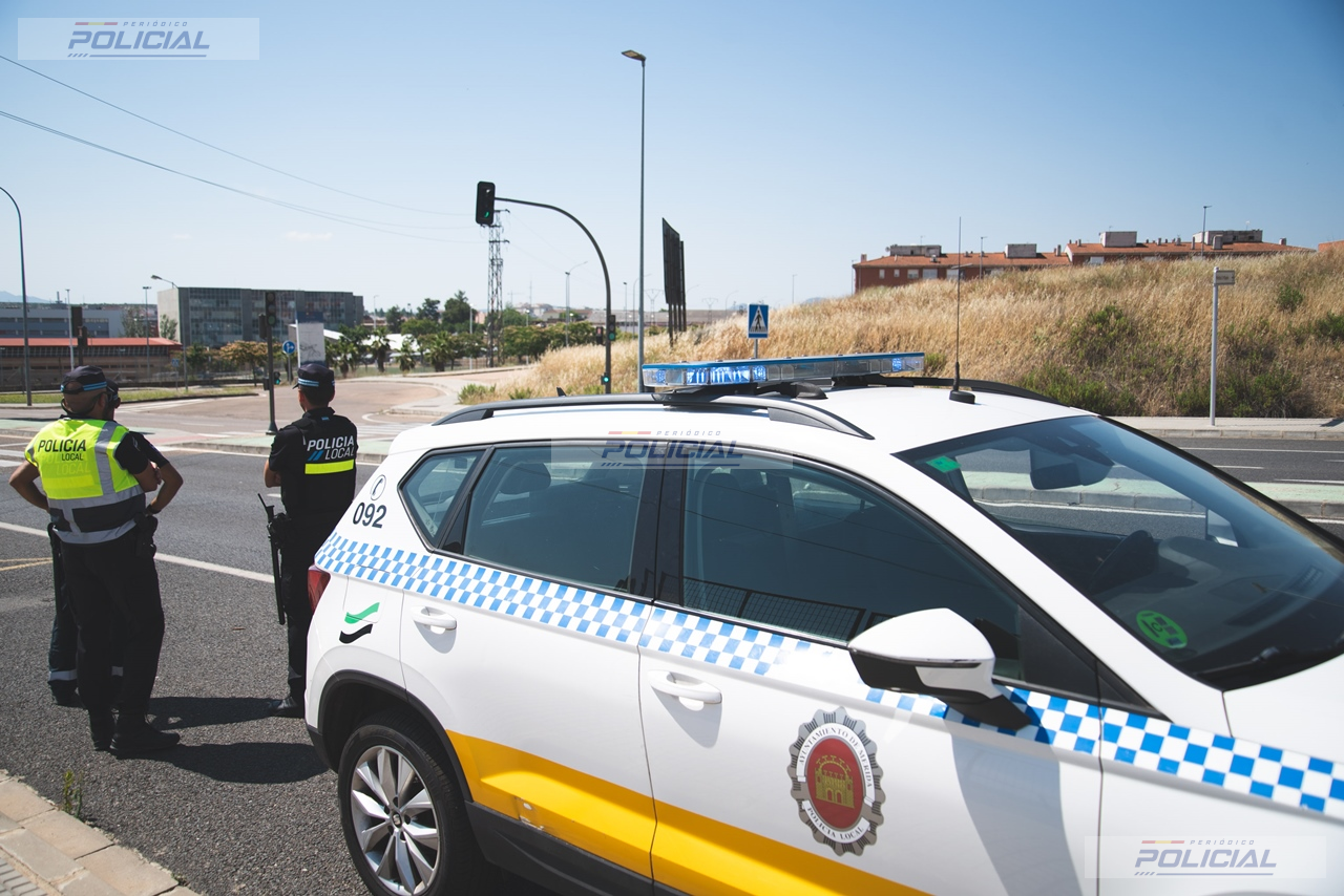 La Policía Local de Mérida registra nueve incidencias de seguridad vial y abre cuatro atestados penales en una semana