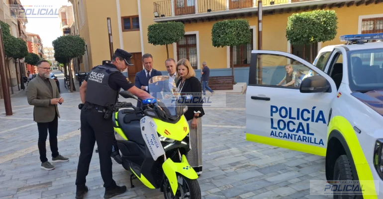 Alcantarilla incorpora nuevos vehículos policiales, dos motocicletas y un dron para reforzar la capacidad operativa