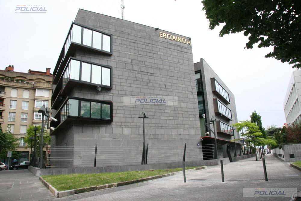 Detenidos dos hombres tras intentar robar 28 móviles valorados en 30.000 euros en Donostia