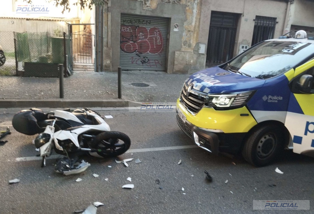 Detenido un joven de 19 años tras una persecución con una motocicleta robada por el centro de Girona