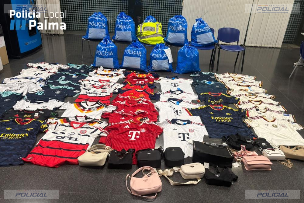 La Policía Local de Palma investiga al responsable de un comercio de Playa de Palma por vender presuntos productos falsificados