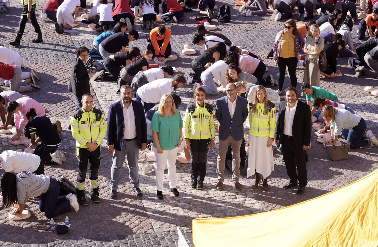 SAMUR-Protección Civil forma a 400 estudiantes en RCP para que sepan actuar ante una parada cardíaca