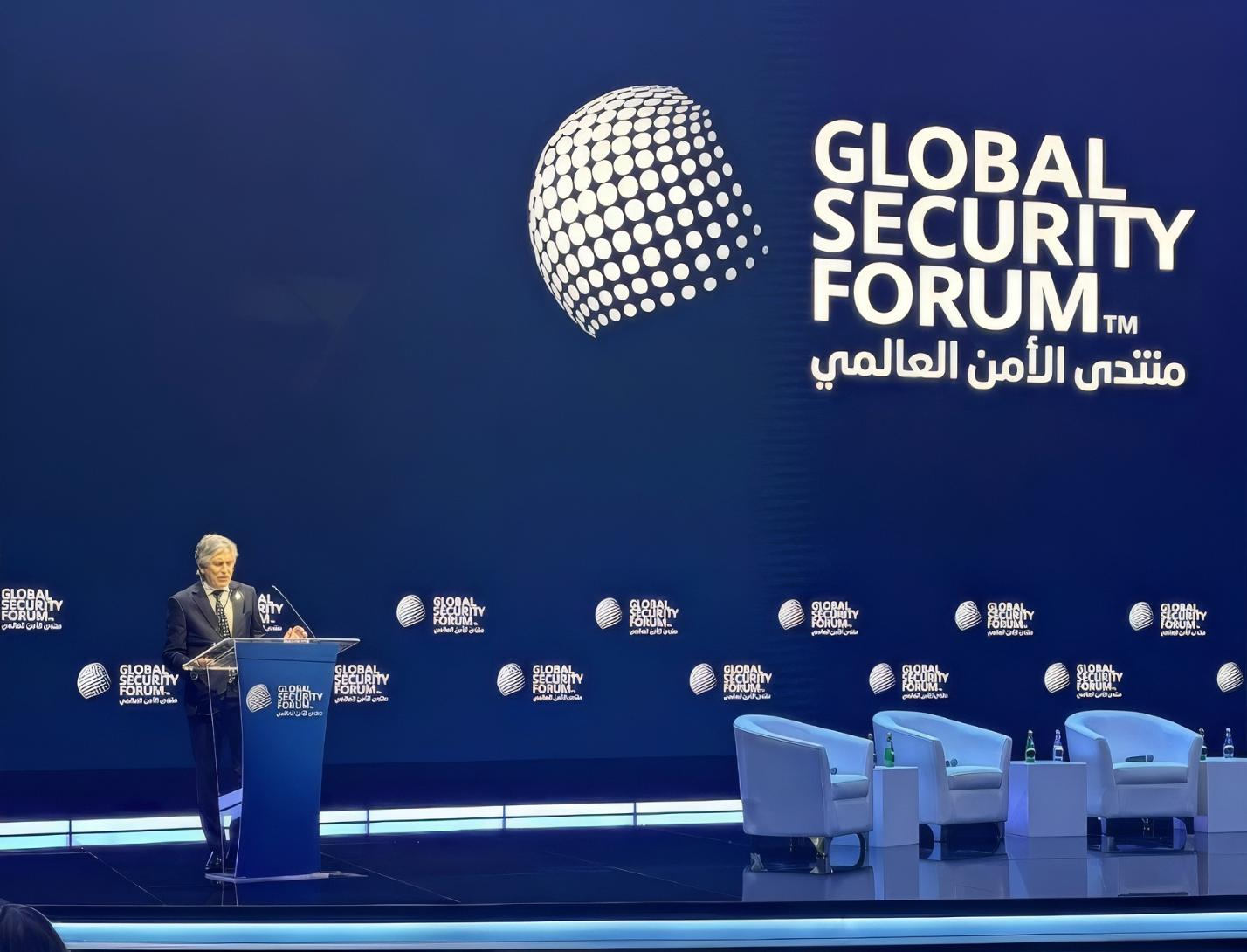 Grande-Marlaska defiende en Catar reforzar la cooperación en seguridad entre Europa y los países del Golfo