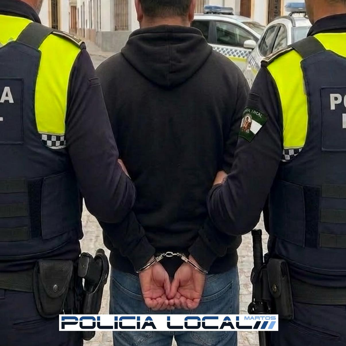 La Policía Local de Martos detiene a un joven buscado desde hacía tres años para su ingreso en prisión