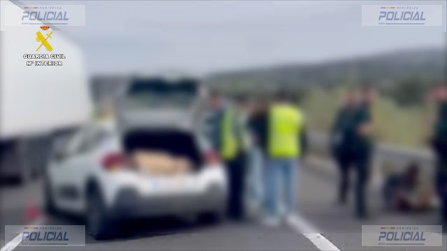 La Guardia Civil detiene a un hombre tras una peligrosa huida por la A-5 en la que embistió a dos vehículos oficiales y a un turismo