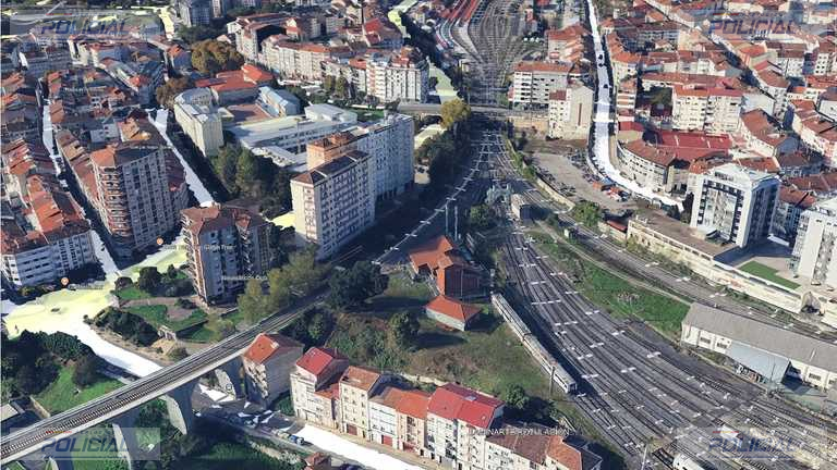 La Policía Local de Ourense salva la vida de una mujer que se encontraba en las vías ferroviarias ante la llegada de un tren