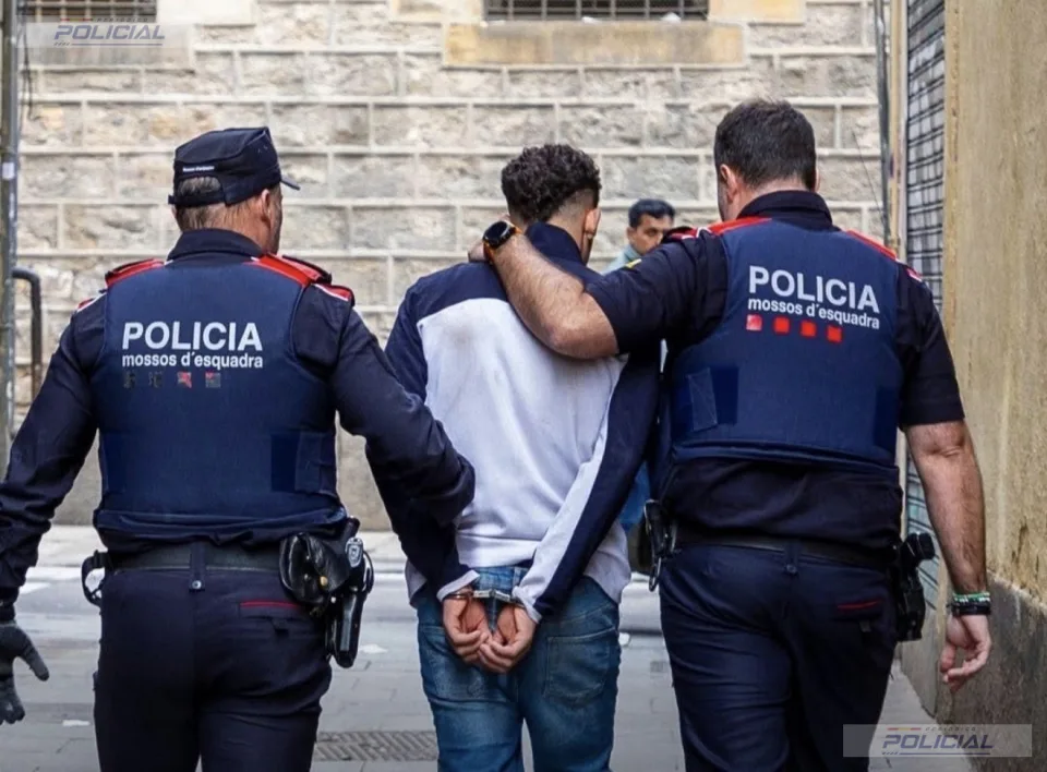Detenido un violador reincidente tras agredir a otra mujer en Barcelona durante un permiso penitenciario