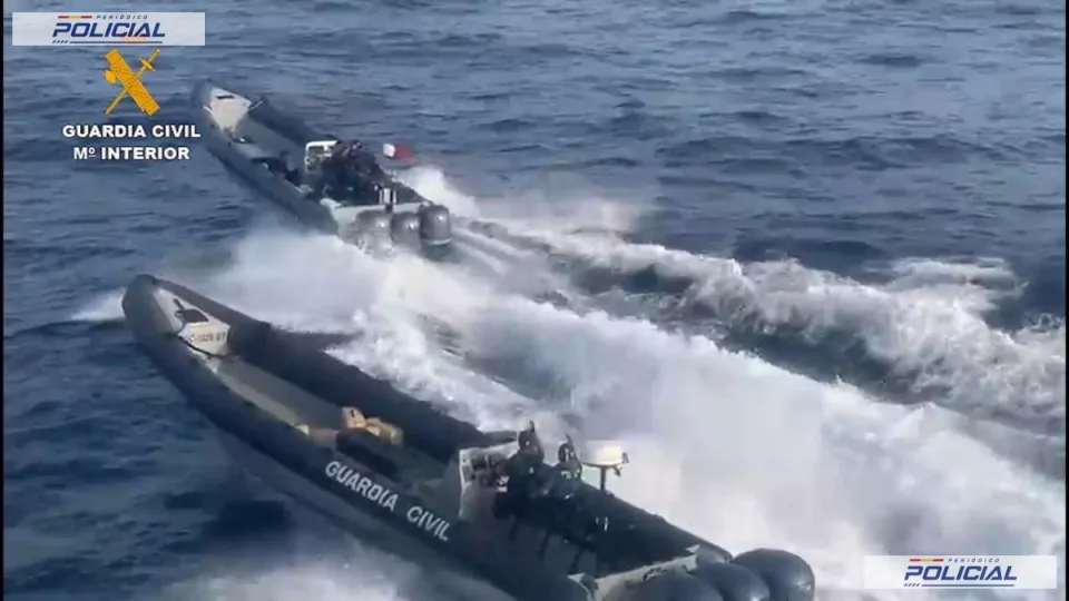 Muere un guardia civil durante una persecución a una narcolancha en las costas de Huelva
