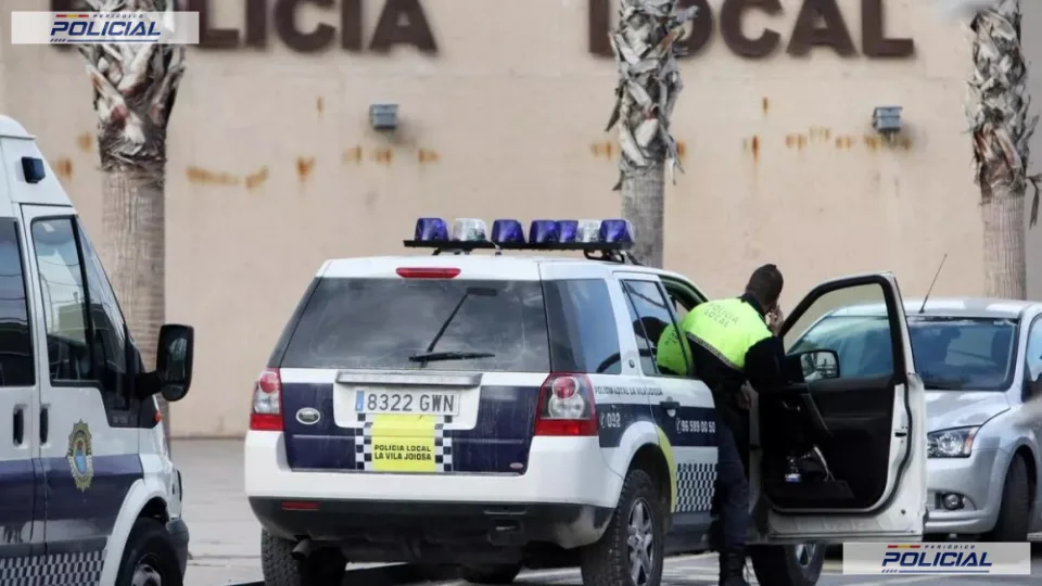 CAE UN LADRÓN REINCIDENTE TRAS DESTROZAR UNA CAFETERÍA A MAZAZOS EN VILLAJOYOSA