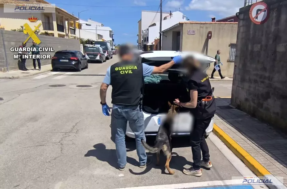 La Guardia Civil frustra un robo a un cajero automático tras una persecución en Valencia