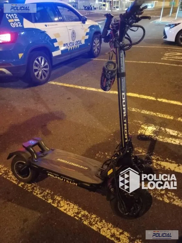 Interceptado un patinete eléctrico circulando a casi 100 km/h en Tenerife tras una persecución policial