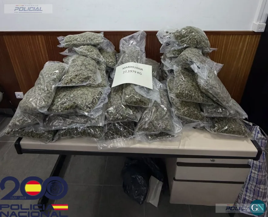 Detenido en La Jonquera tras circular en sentido contrario con 95 kilos de droga a la vista en un BMW M3