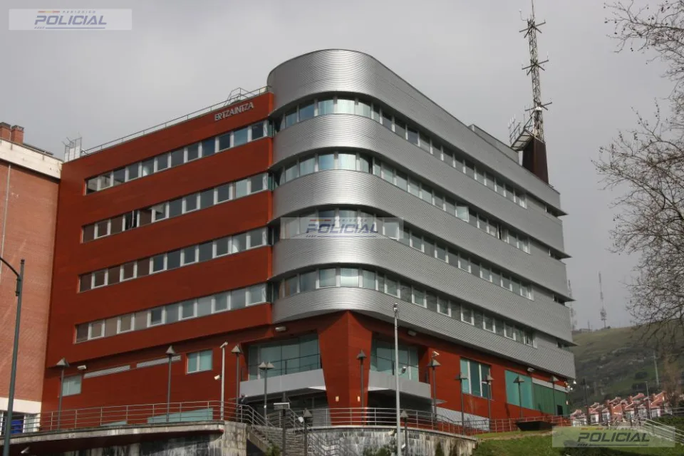 Detenido en Bilbao tras intentar arrancar una cadena de oro a una mujer de 85 años y hacerla caer al suelo