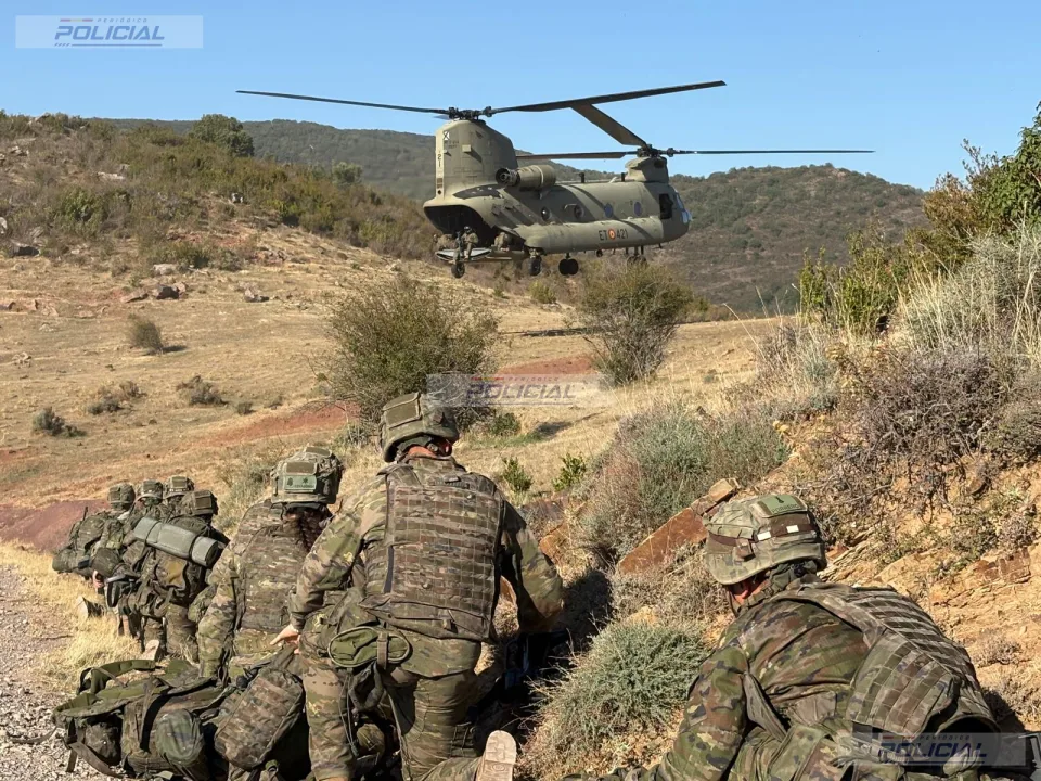 Las FAMET refuerzan la formación de los futuros oficiales del Ejército de Tierra con helicópteros NH-90, Tigre y Chinook