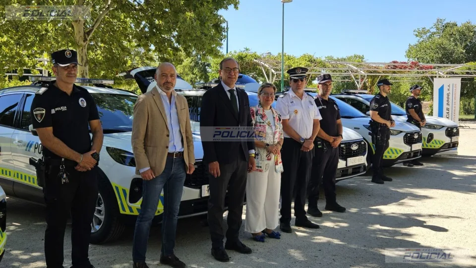 Cáceres incorpora nueve nuevos vehículos híbridos a la Policía Local para reforzar su capacidad operativa