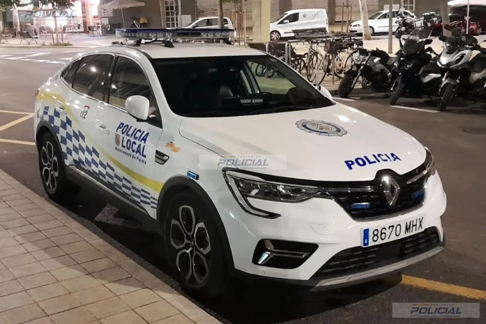 Detenido en Palma tras agredir a dos policías después de sufrir un accidente y cuadruplicar la tasa de alcohol permitida