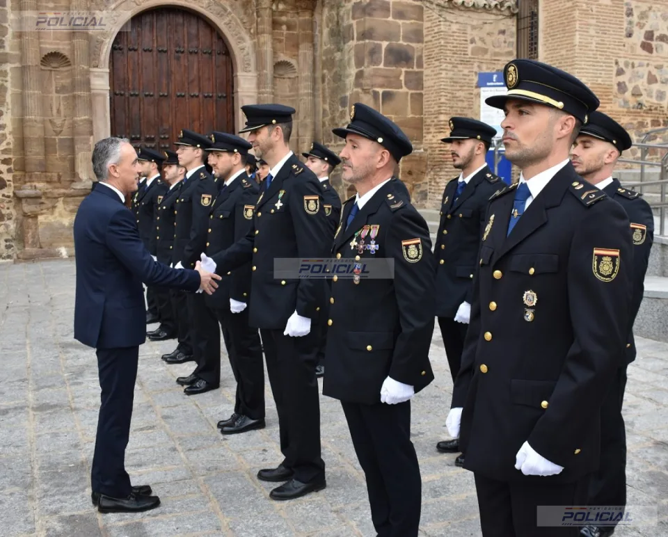 Puertollano conmemora el centenario de la Policía Nacional y reconoce su labor de seguridad ciudadana