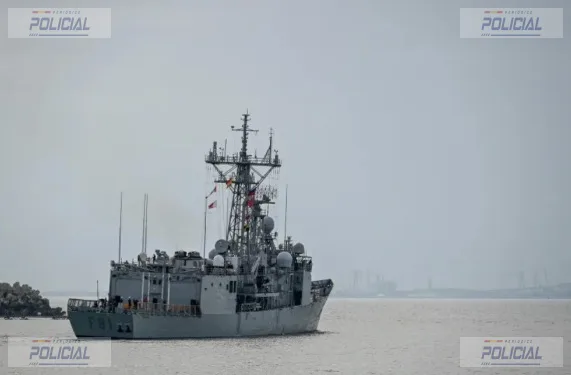 La fragata ‘Santa María’ parte hacia el Cuerno de África para asumir como buque insignia de la operación ‘Atalanta’