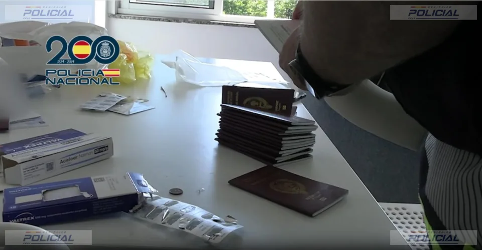 La Policía Nacional desarticula en A Coruña una red que facilitaba la nacionalidad española mediante documentación falsa