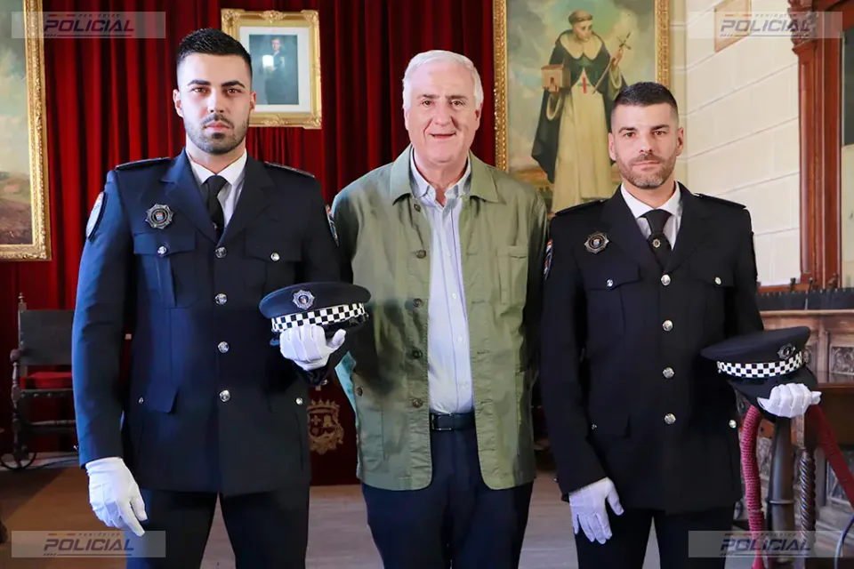 Dos nuevos agentes toman posesión en la Policía Local de Almodóvar del Campo y elevan la plantilla operativa a diez efectivos